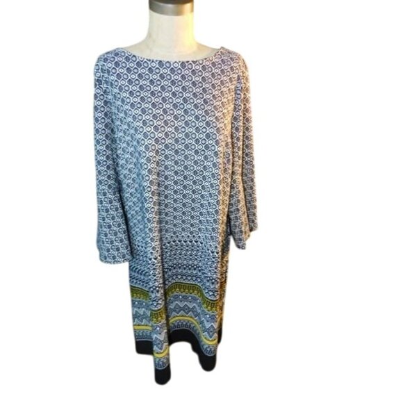 ILE New York Size 18 Plus Size STRETCH Artsy Flared Sleeve Dress NWT $79 - Picture 1 of 2
